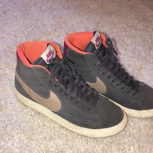 Women’s Nike Blazer